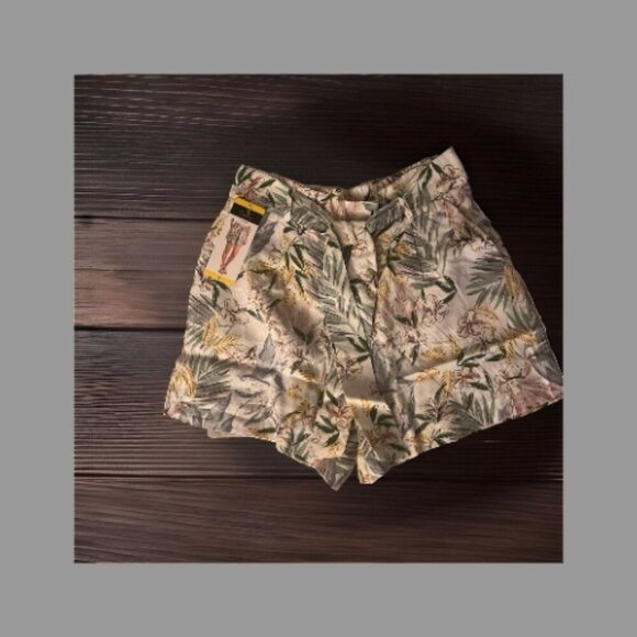 Dalia Ladies' Linen Blend Short - Picture 1 of 8